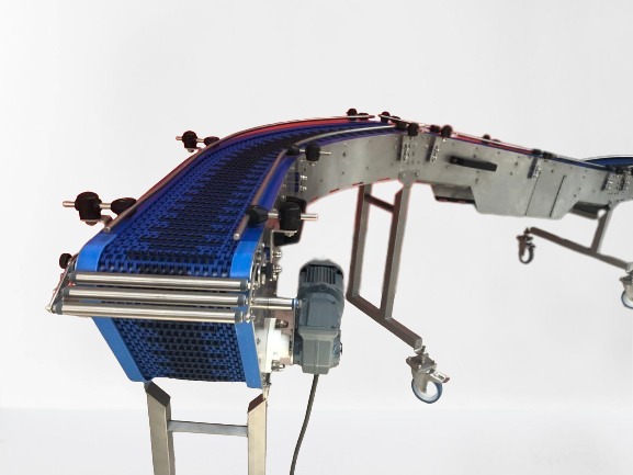 Convoyeur courbe modulaire pivotant